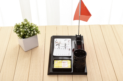 2017臺歷定制商務禮品辦公筆筒創(chuàng)意高檔紅木臺歷架設計印logo筆筒